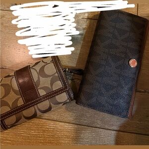 Coach Signature Canvas Wallets in Brown & Tan